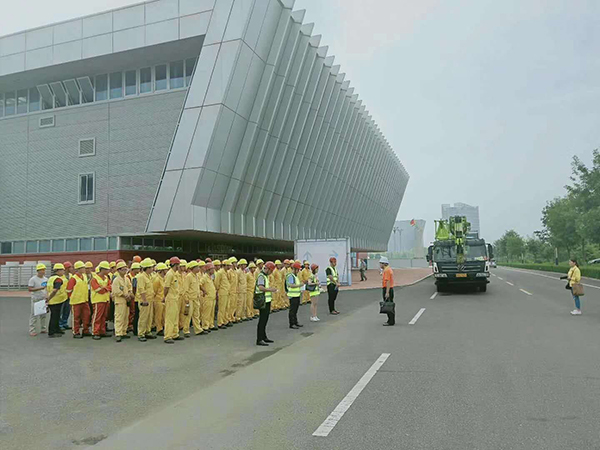 青島國(guó)際機(jī)床展會(huì)機(jī)械設(shè)備搬運(yùn)服務(wù)圖